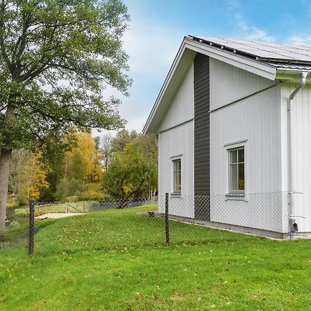 Beautiful Apartment In Lagan With House Sea View Buitenkant foto