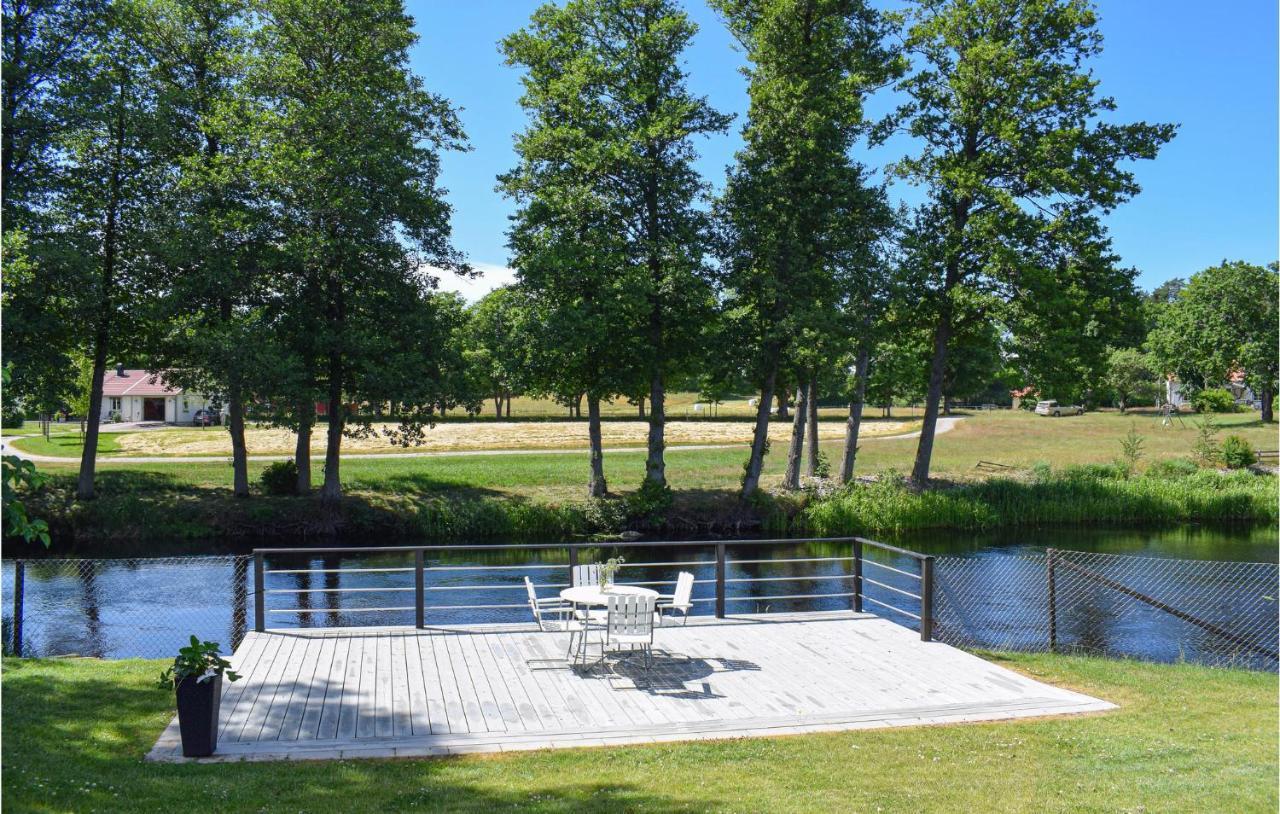 Beautiful Apartment In Lagan With House Sea View Buitenkant foto