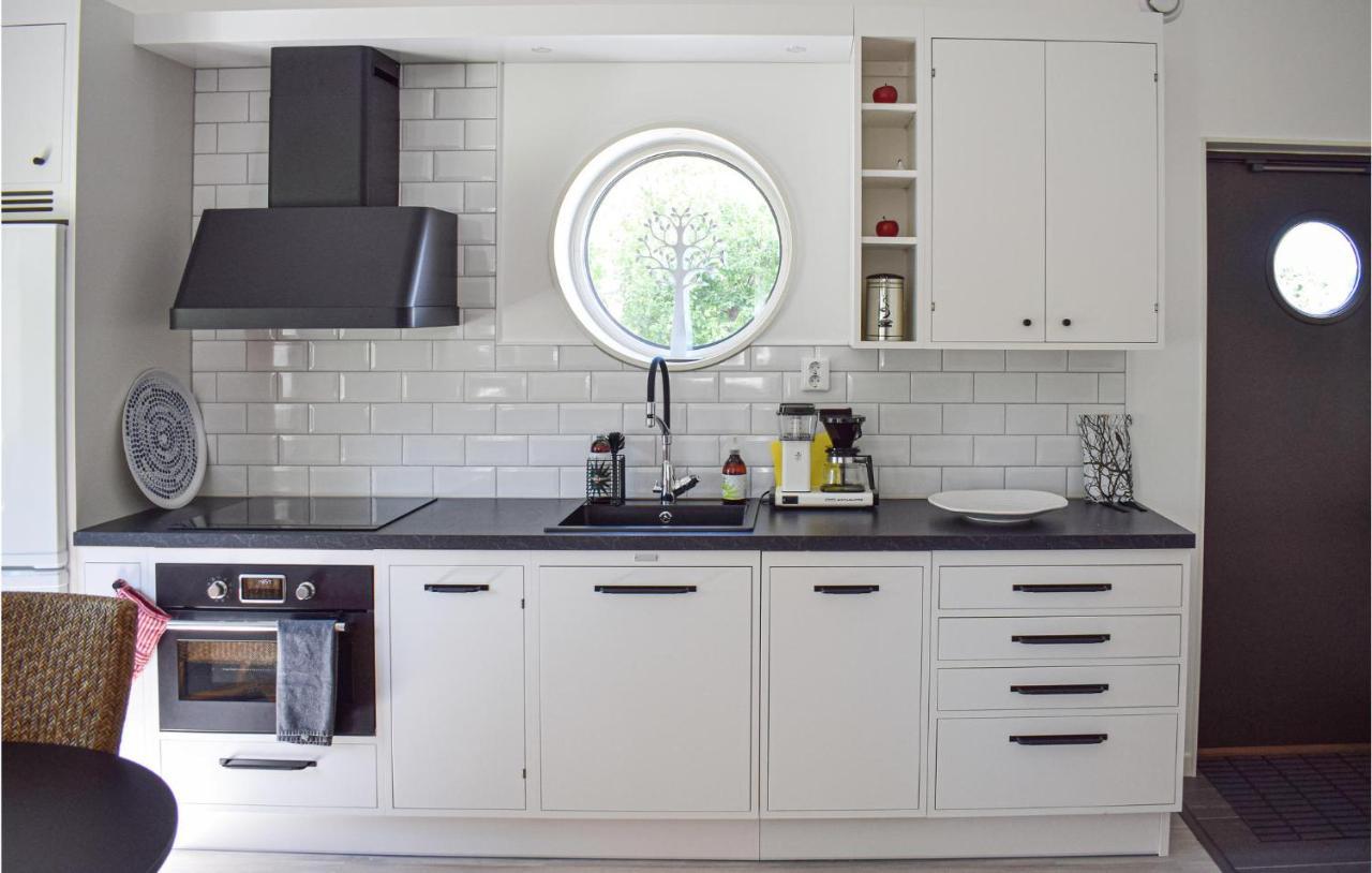 Beautiful Apartment In Lagan With House Sea View Buitenkant foto