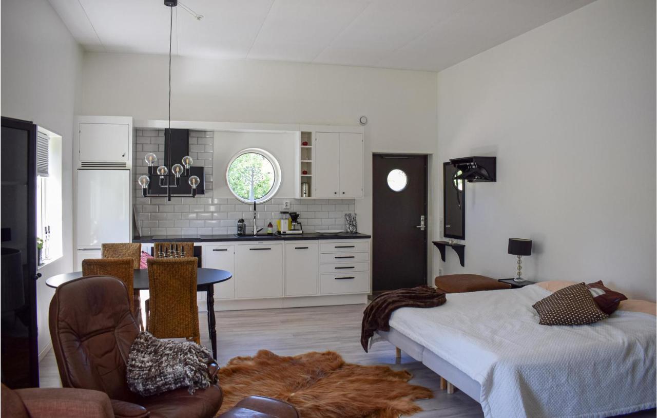Beautiful Apartment In Lagan With House Sea View Buitenkant foto