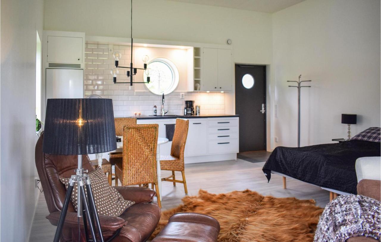 Beautiful Apartment In Lagan With House Sea View Buitenkant foto